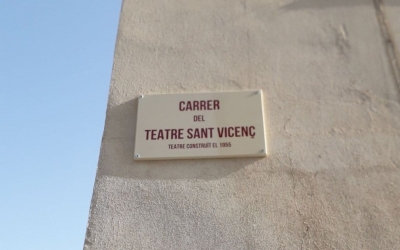 Placa del carrer del Teatre Sant Vicenç